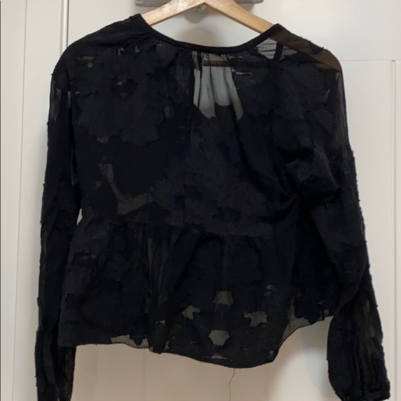 Black blouse - Picture 4 of 6